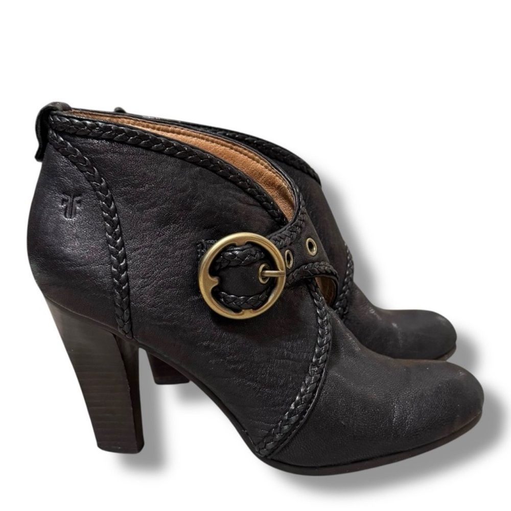 Frye Vicki Black Leather Ankle Boots 9M